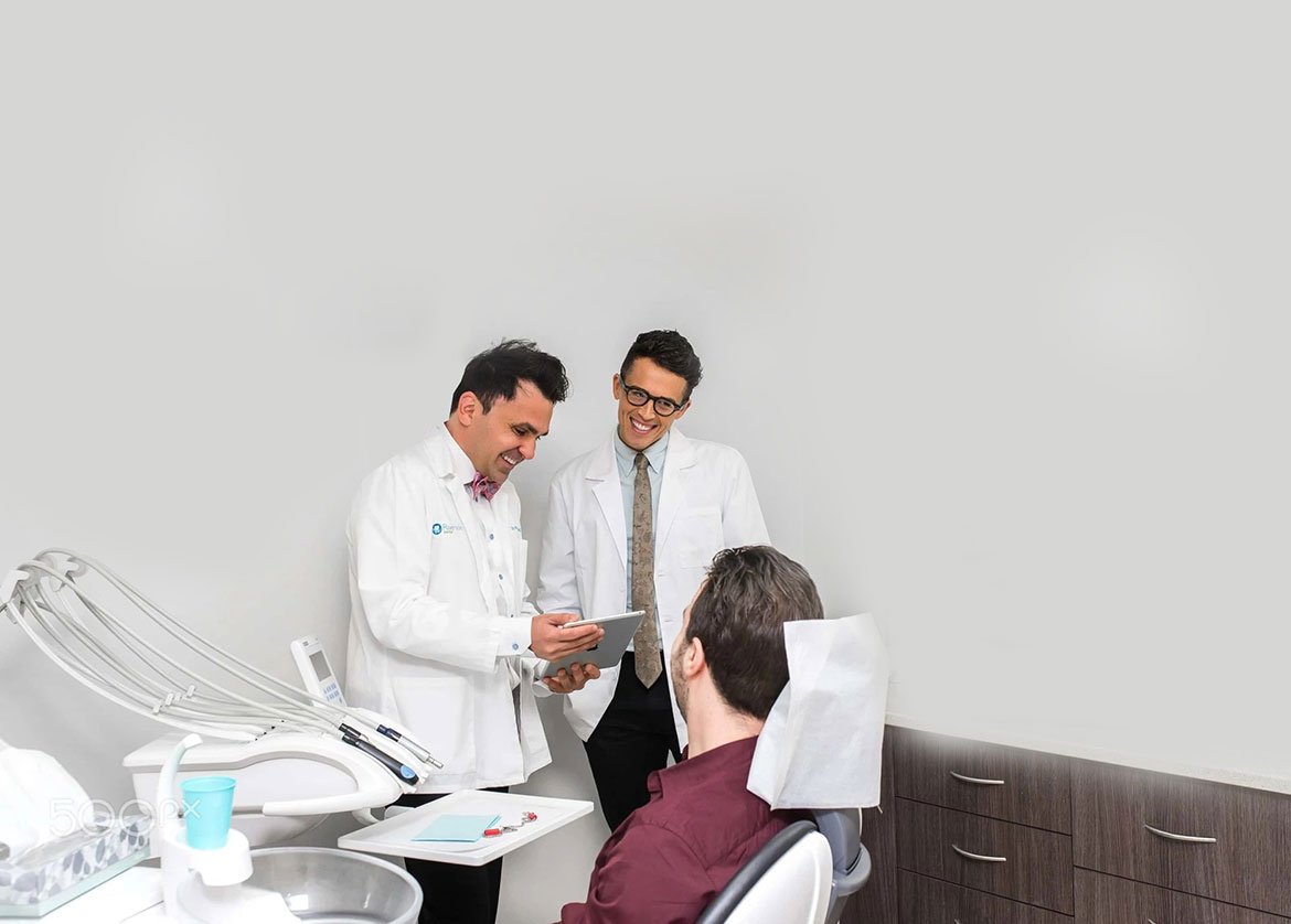 Read more about the article The Dangers Of Bleachorexia That You Should Know